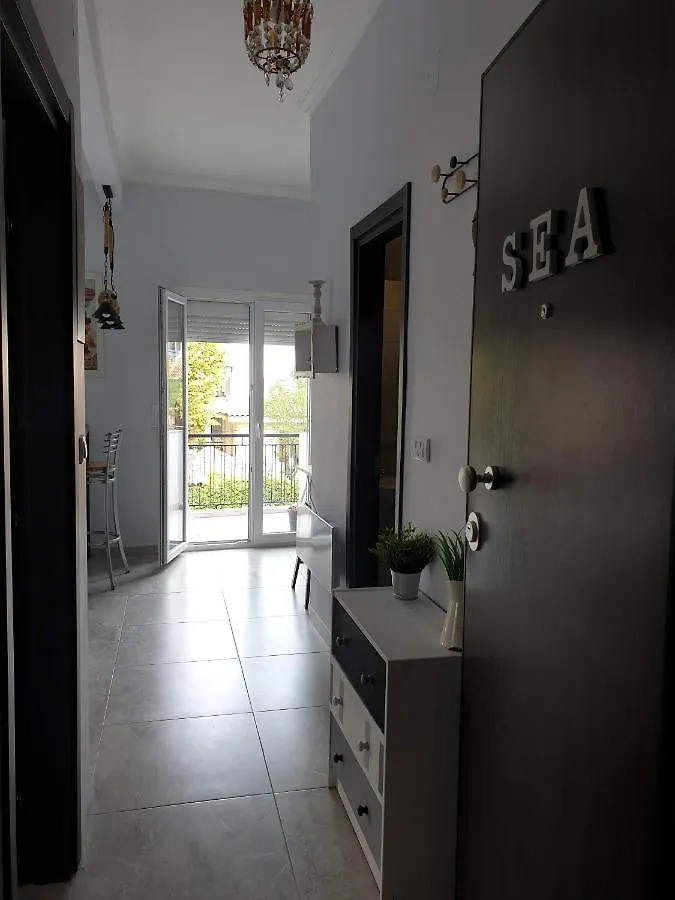 Sea Apartment Peraía 0*,